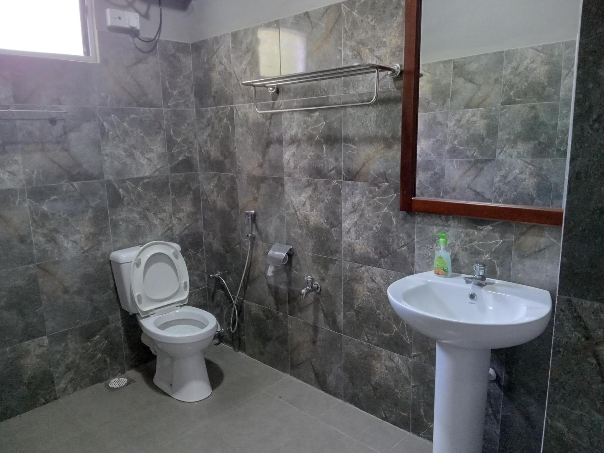 White Rose Safari Home Stay 우다왈라웨 외부 사진