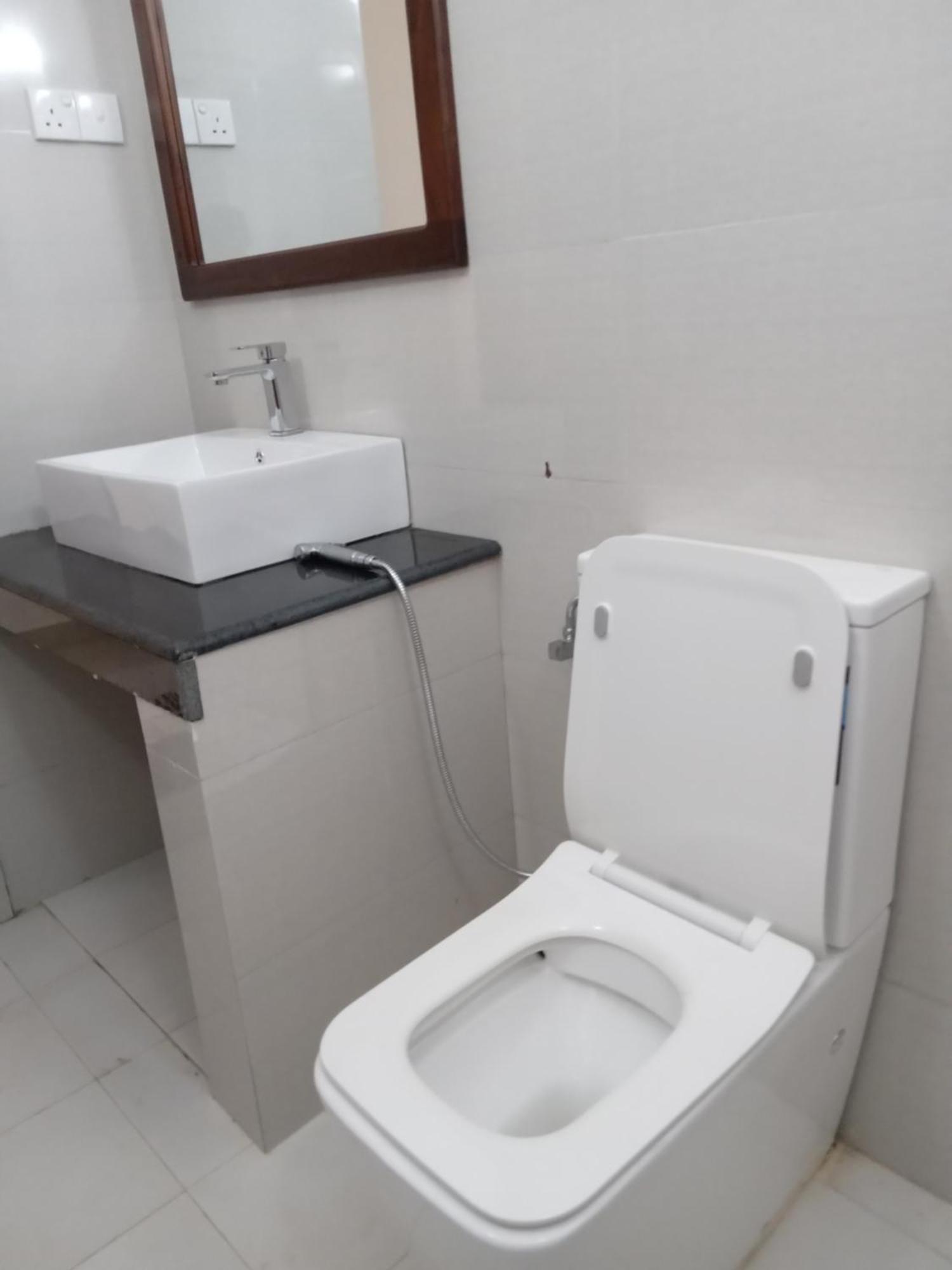 White Rose Safari Home Stay 우다왈라웨 외부 사진